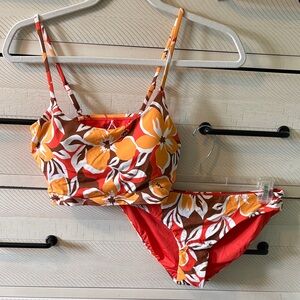 NWT Roxy two-piece floral swimsuit
